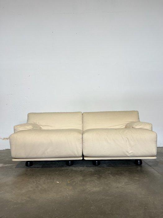 Cassina - Vico Magistretti - Sofa (2) - Textiel, Antiek en Kunst, Kunst | Designobjecten