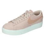 -26% Nike  Nike Blazer low platform ess  maat 38,5, Kleding | Dames, Verzenden, Nieuw, Roze