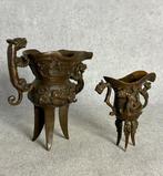 Twee wijnbekers - Brons - China - Eind 20e eeuw