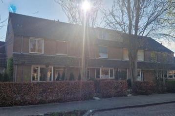 Studio te huur in Zaltbommel - 80 m² - 3 kamer(s) - 3 kamers beschikbaar voor biedingen