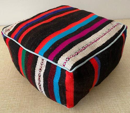 Kelim Poef - Kelim - 48 cm - 48 cm, Antiek en Kunst, Kunst | Designobjecten