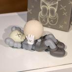 Kaws (1974) - Shanghai (Grey)