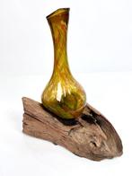sculptuur, Vaso in vetro soffiato su base di legno naturale