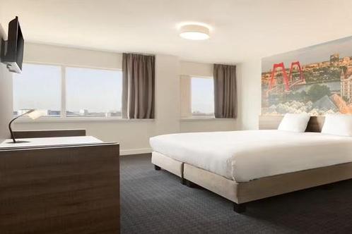 Studio Schiekade in Rotterdam, Huizen en Kamers, Kamers te huur, 20 tot 35 m², Rotterdam