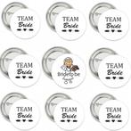 9 Buttons Bride to Be en Team Bride tribal wit, Hobby en Vrije tijd, Feestartikelen, Verzenden, Nieuw, Versiering, Geboorte of Huwelijk
