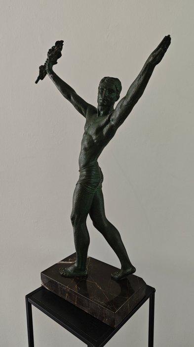 J. Dalcourt - sculptuur, Athlètes avec un trophée olympique, Antiek en Kunst, Kunst | Designobjecten