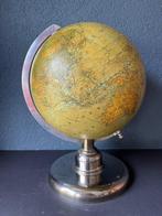 Globe - 1921-1950 - Op verchroomde voet