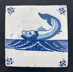 Tegel - Antieke Delfts blauwe tegel met een grote vis -, Antiek en Kunst