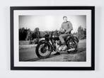 The Great Escape 1983 -9 Steve McQueen on set, on Triumph, Nieuw