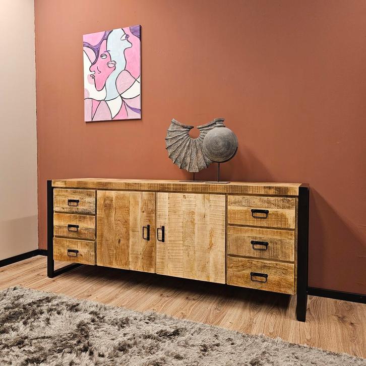 Britt Dressoir | Mangohout | CRAZY JANUARI DEALS!!, Huis en Inrichting, Kasten | Dressoirs, 150 tot 200 cm, 25 tot 50 cm, Met lade(s)