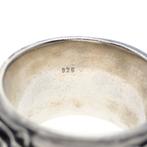 Zilveren brede ring met rozen gravures (zilveren ring), Sieraden, Tassen en Uiterlijk, Ringen, 20 of groter, Gebruikt, Ophalen of Verzenden