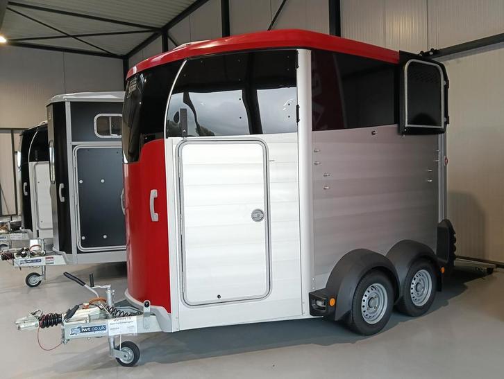 INTRODUCTIE AANBIEDING Ifor Williams HBX506 2 paards trailer, Dieren en Toebehoren, Paarden en Pony's | Trailers en Aanhangwagens