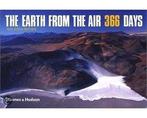 The Earth From The Air 366 Days - The Earth From The Air, Boeken, Ophalen of Verzenden, Nieuw