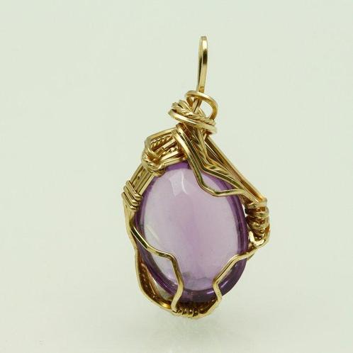 Koninklijke Amethist Gloed | 14,3ct Hanger omwikkeld met, Verzamelen, Mineralen en Fossielen