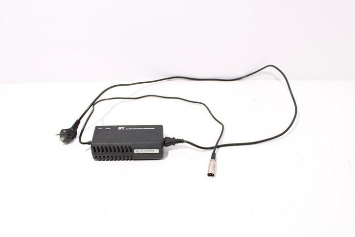 Oplader | 3-pins | 36v | 3A | STC-8108LC | ST, Fietsen en Brommers, Fietsonderdelen, Gebruikt