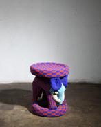 Krukje met parelmoer en dambordpatroon. - Bamileke -