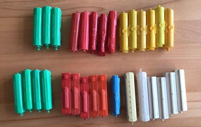 Anders - Speelgoed Kaveltje van 30 stuks hardplastic jaren, Antiek en Kunst, Antiek | Overige Antiek