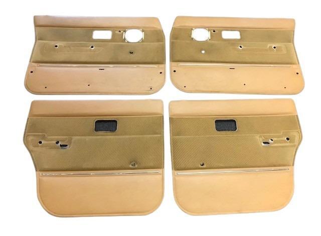 Volvo Bekleding 244+245 deurpaneel lins achter beige Volvo o, Auto-onderdelen, Interieur en Bekleding, Nieuw, Volvo, Verzenden