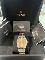 Tudor - Royal - 28500 - Heren - 2025