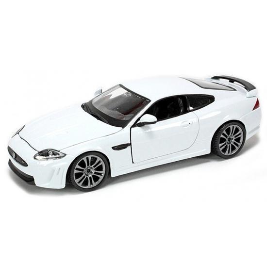 Modelauto Jaguar XKR-S wit 1:24 - Modelauto, Hobby en Vrije tijd, Modelauto's | Overige schalen, Ophalen of Verzenden