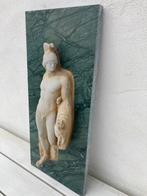 Figuur - Apollo su marmo verde - Apollo belvédère op, Antiek en Kunst, Antiek | Keramiek en Aardewerk