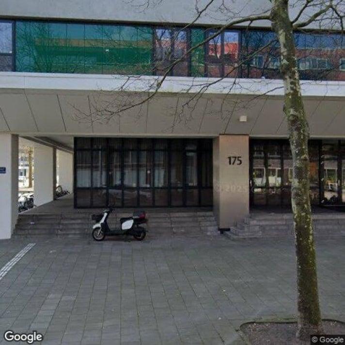 Appartement te huur in Amsterdam - 18 m² - 1 kamer(s), Huizen en Kamers, Huizen te huur, Noord-Holland, Appartement