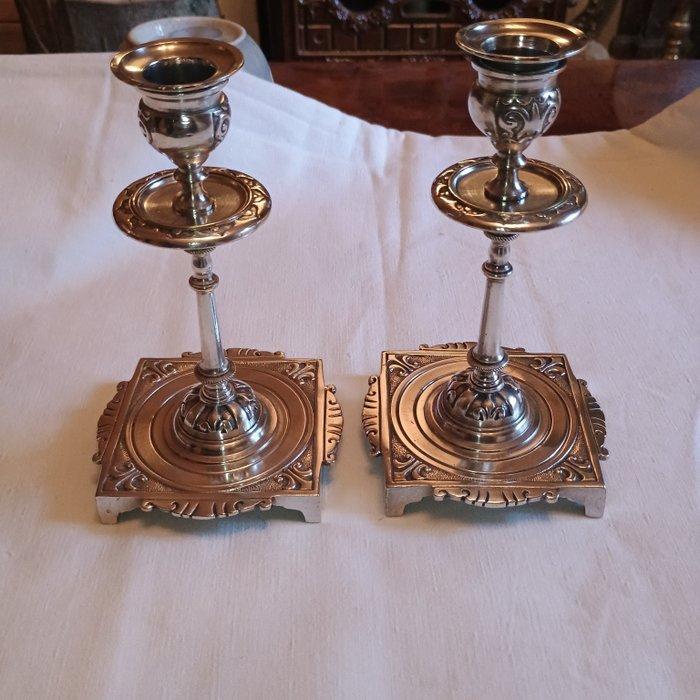 Taperstick (kleine blaker met een dunne pijp) (2) -, Antiek en Kunst, Curiosa en Brocante