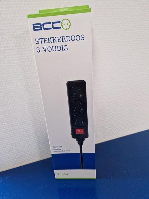 BCC - BCC Stekkerdoos 3-voudig 3m Zwart, Audio, Tv en Foto, Audiokabels en Televisiekabels, Nieuw, Ophalen of Verzenden