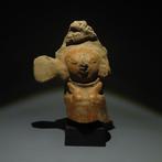 Maya Terracotta Antropomorfe figuur. 300-700 n.Chr. 14,5 cm