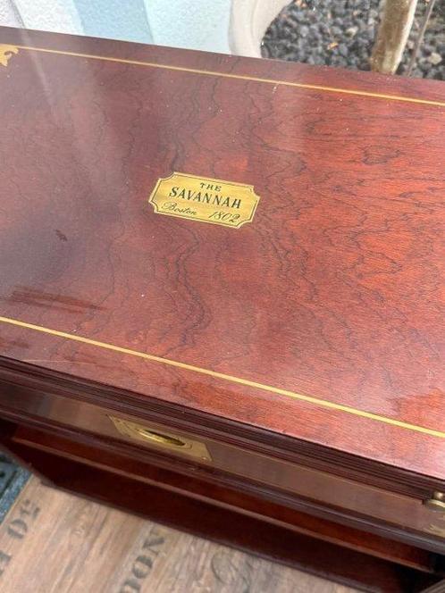 Ladekast - Kersenhout, Mahonie - Koloniaalmeubels set, Antiek en Kunst, Curiosa en Brocante