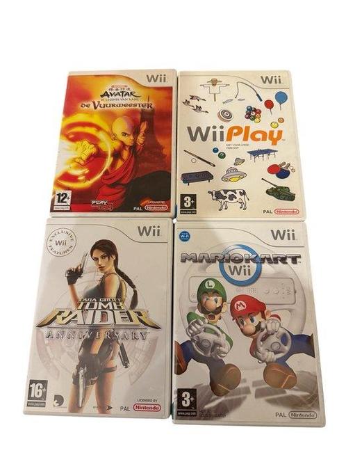 Nintendo - Wii - with 4 Games (Mario Kart) + 2 controllers +, Spelcomputers en Games, Spelcomputers | Overige Accessoires