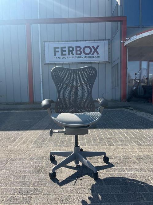 Unieke Herman Miller Mirra Bureaustoel In Nieuwstaat, Huis en Inrichting, Bureaustoelen, Bureaustoel, Zwart, Zo goed als nieuw