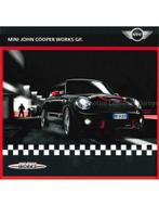 2012 MINI JOHN COOPER WORKS GP BROCHURE DUITS, Nieuw, Author