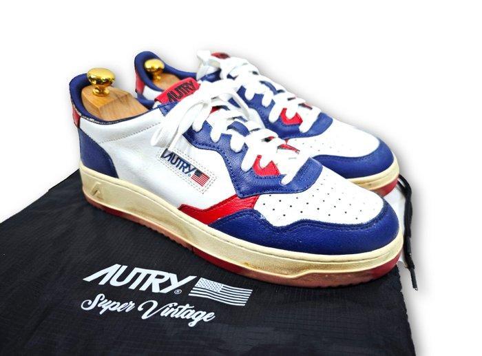 Autry - NEW - Sneakers - Maat: EU 43, Kleding | Heren, Schoenen