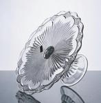 Taartschaal - Transparante art deco taartschaal op voet -