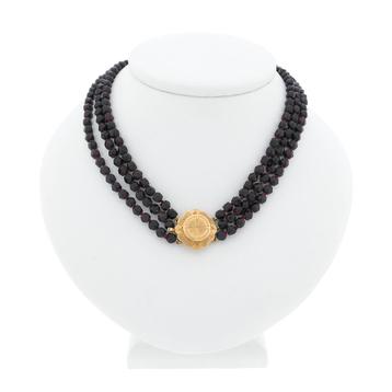 Antieke granaat kralen collier met gouden sier slot | 42,... beschikbaar voor biedingen