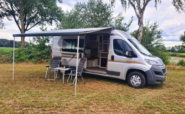 3 pers. Citroën camper huren in Duizel? Vanaf € 128 p.d. - G, Caravans en Kamperen, Verhuur