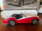 Kyosho 1:18 - Modelauto - Triumph TR3A, Hobby en Vrije tijd, Modelauto's | 1:5 tot 1:12, Nieuw