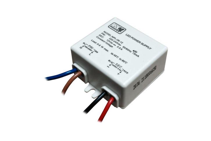 Ledvoeding - 12 volt - 0,5 ampère - 6 watt, Hobby en Vrije tijd, Elektronica-componenten, Verzenden