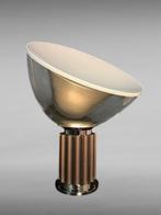 Flos - Achille & Pier Giacomo Castiglioni - Taccia small, Antiek en Kunst, Antiek | Lampen