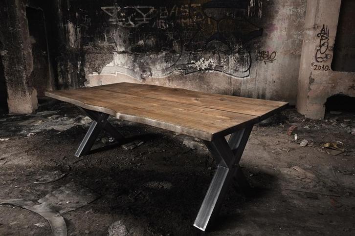 Oud eiken tafel met ijzer onderstel, Huis en Inrichting, Tafelonderdelen