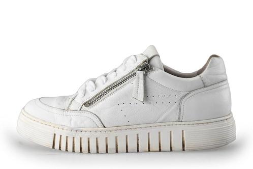 AQA Sneakers in maat 41 Wit | 10% extra korting, Kleding | Heren, Schoenen, Wit, Zo goed als nieuw, Sneakers of Gympen, Verzenden