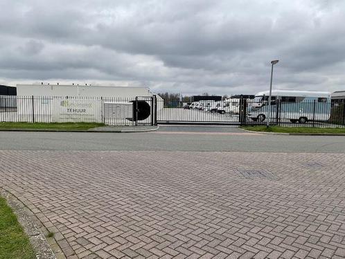 NU TE HUUR Laatste garagebox Parkeerplaatsen in Stadskanaal, Huizen en Kamers, Garages en Parkeerplaatsen, Groningen