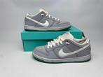 Nike SB - Dunk Low - Sneakers - Maat: EU 43, Nieuw