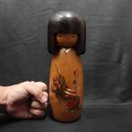Uniek ontwerp Sosaku Kokeshi  / kokeshi-pop - Hout -, Antiek en Kunst