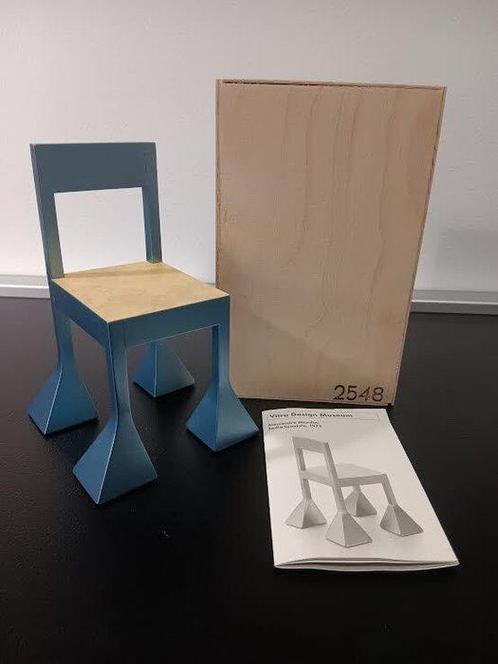 Vitra Design Museum - Alessandro Mendini - Sedia Spaziale -, Antiek en Kunst, Antiek | Meubels | Stoelen en Banken