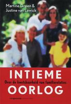 Intieme oorlog 9789055157303, Zo goed als nieuw