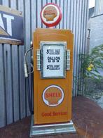 Decoratief ornament - Europa - houten kast hoogte 88 cm