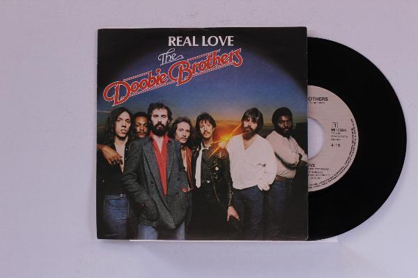 vinyl single 7 inch - The Doobie Brothers - Real Love, Cd's en Dvd's, Vinyl Singles, Zo goed als nieuw, Verzenden