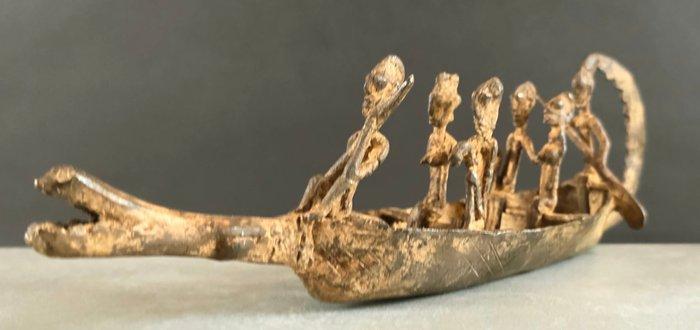 Dogon Pirogue - sculptuur - Dogon - Mali (Zonder, Antiek en Kunst, Kunst | Niet-Westerse kunst